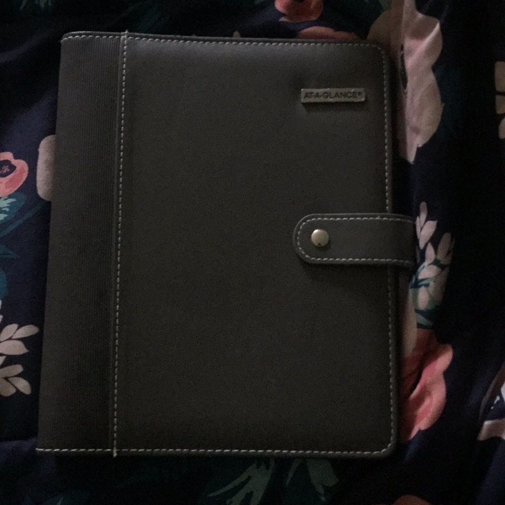 At a glance planner